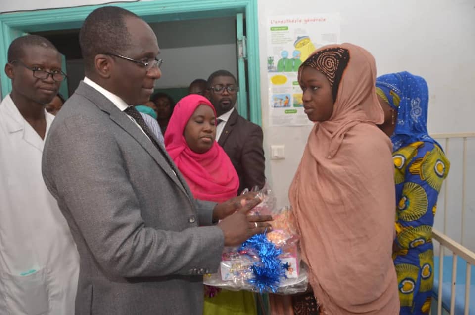 Le Ministre de la Santé visite l'hôpital d'enfants Albert Royer