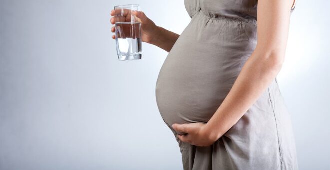 Grossesse-hydratation-femme-enceinte